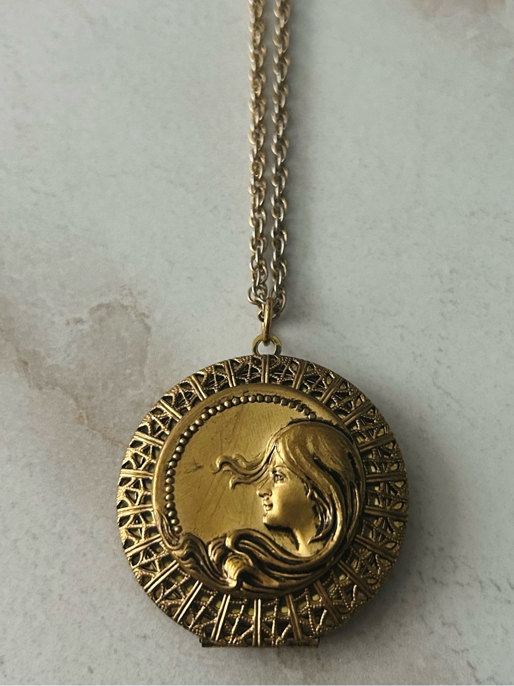 Vintage Art Nouveau Style Woman Profile Gold Toned Locket Pendant Necklace
